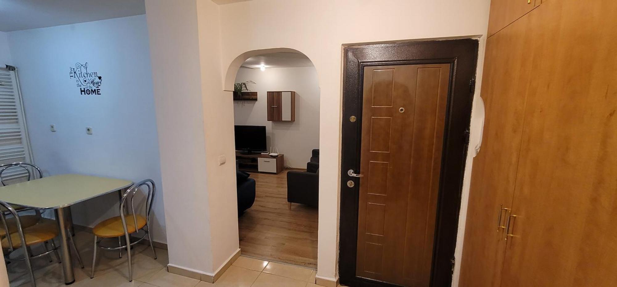 Alia Apartment Oradea Bagian luar foto